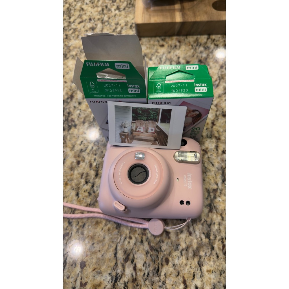 Fujifilm Instax Mini 11 Instant Film Camera Blush Pink with 2 Film Packs 2027